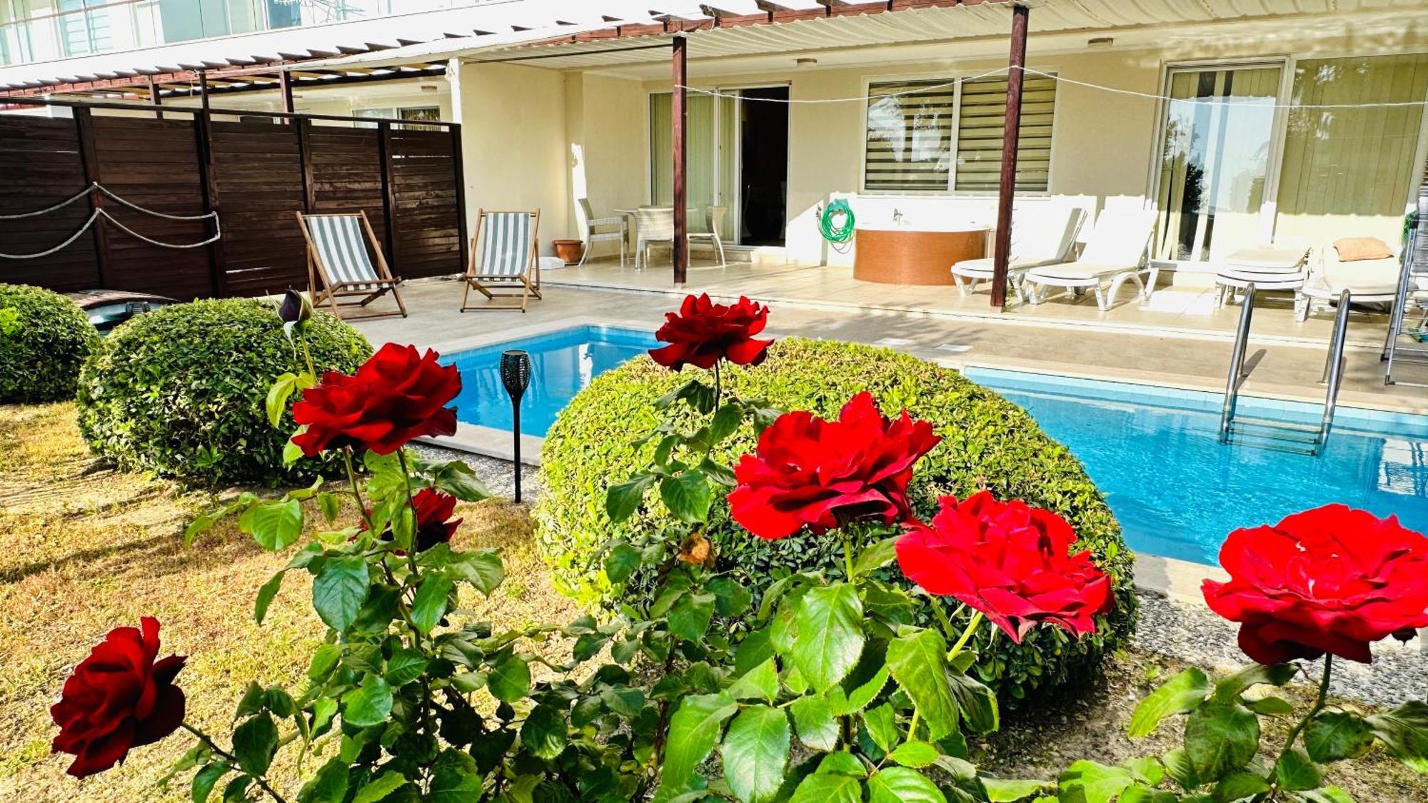 Babylon Luxury Villa With Private Pool And Indoor Heated Pool Side Exterior foto